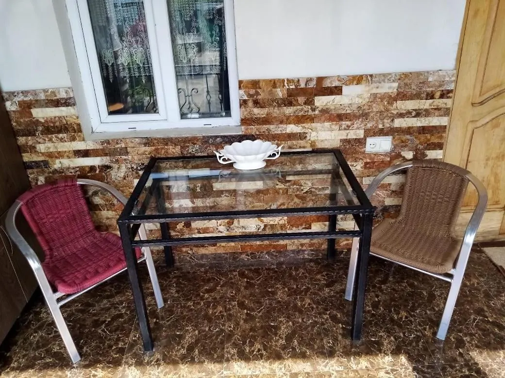 Cozy Holidays Near Botanical Garden, Batumi 0*,  Grúzia