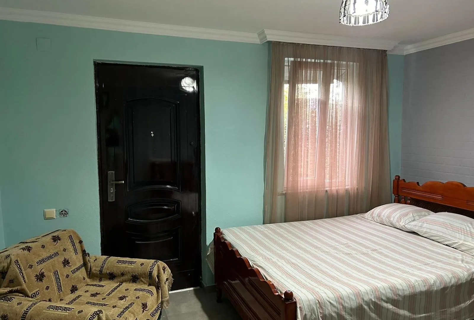 Cozy Holidays Near Botanical Garden, Batumi 0*,  Grúzia